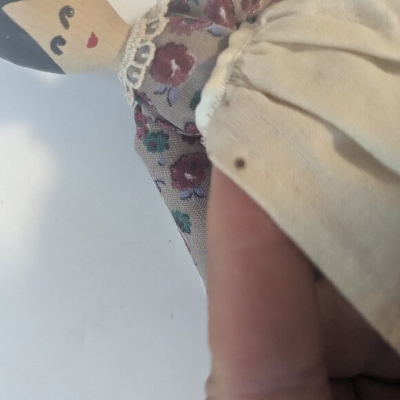 Vintage Folk Art Wooden Doll Articulated Rubber Band Apron Bloomers Rustic - Picture 8 of 9